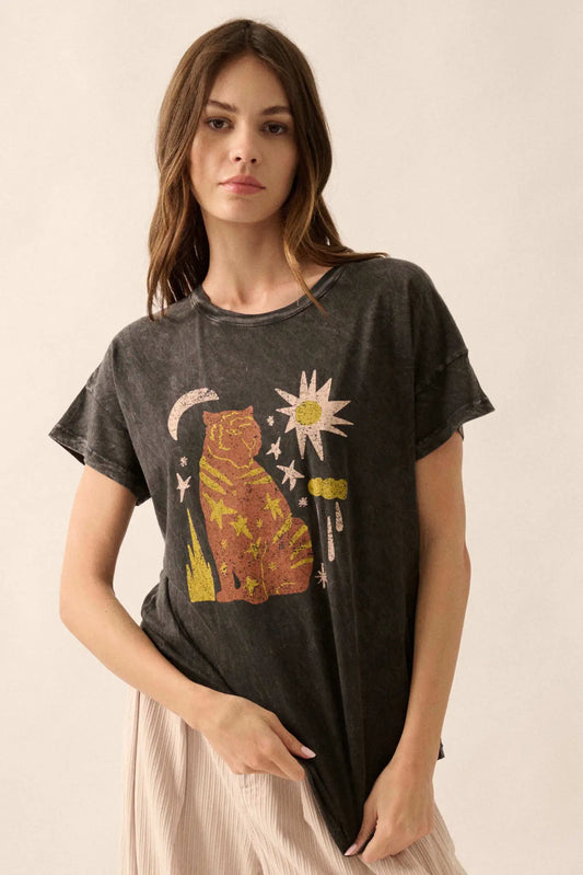 Timeless Tiger Vintage-Wash Graphic Tee
