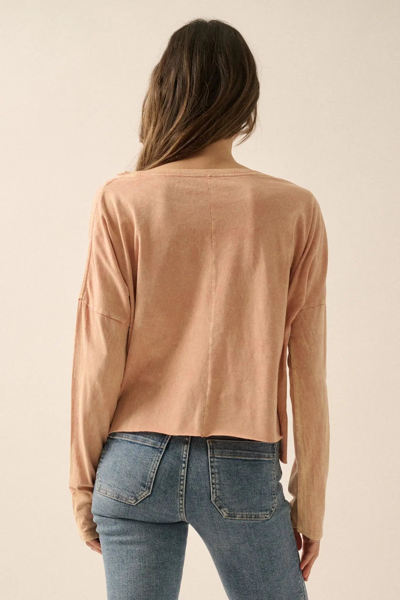 Wander West Cropped Long-Sleeve Graphic Tee