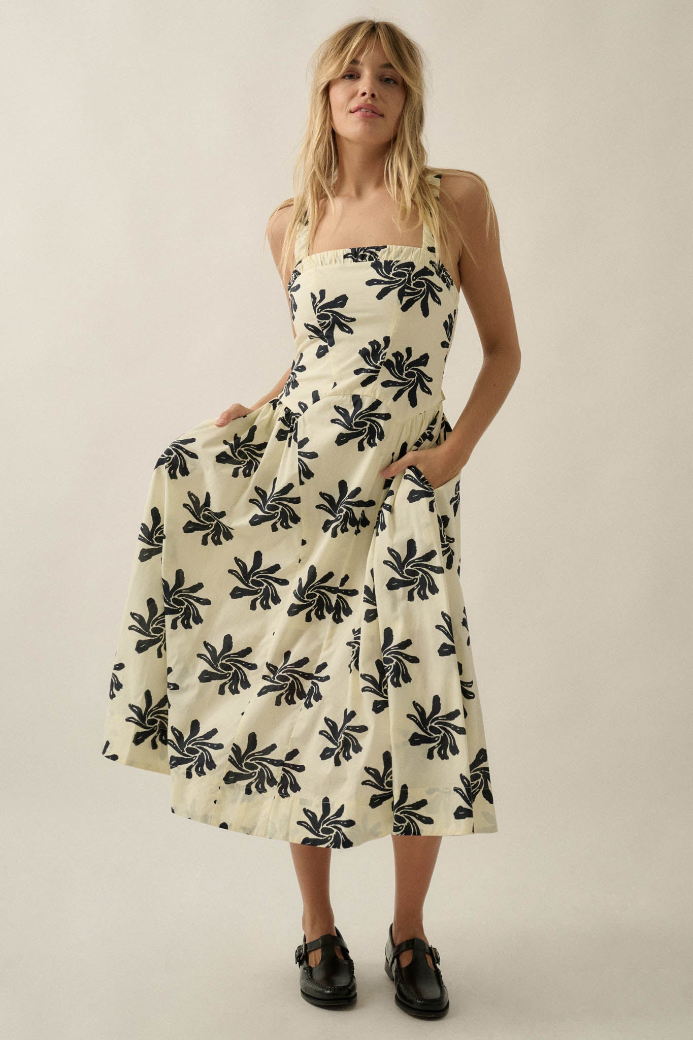 Twirling Blooms Floral-Print Pocket Midi Dress